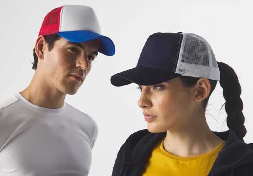 Cappellini da uomo e donna personalizzati | FullGadgets