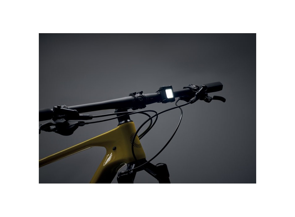 BLIGHT - Set di luci per bicicletta rica FullGadgets.com