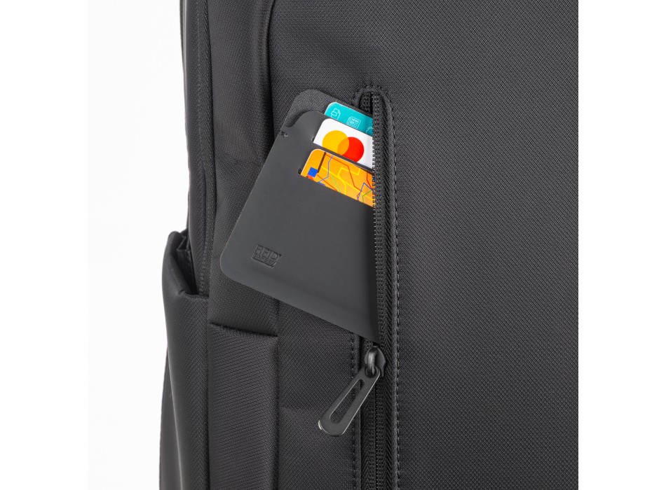 Porta carte anti RFID in soft PU. Con sei compartimenti per carte e logo RFID FullGadgets.com