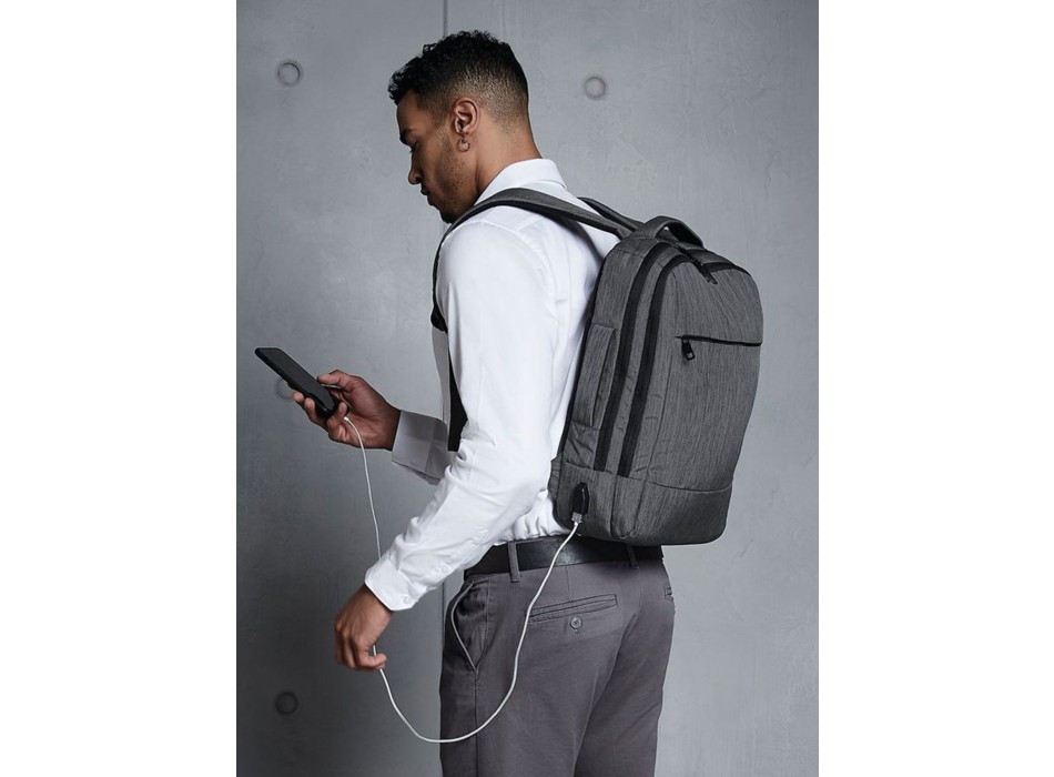 Q-Tech Charge Convertible Backpack FullGadgets.com